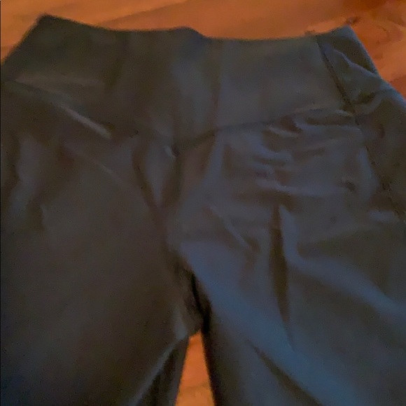 NIKE DRI-FIT BLACK CAPRI’S SMALL - Picture 5 of 5